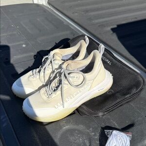 Municipal Cream Golf Shoes